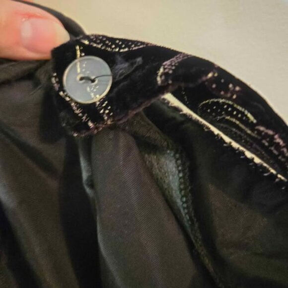 🆕NWT Vintage Rampage Products Black Velvet Dress with Gold Floral Print Size 11 - Picture 6 of 8